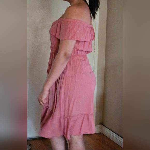 Pink Dress - Picture 2 of 4